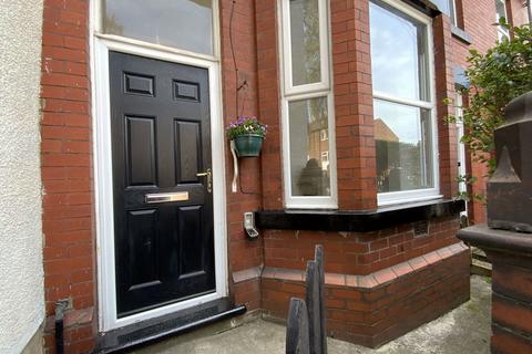 Lilly Street, Gee Cross, Hyde, SK14 2 bed terraced house for sale