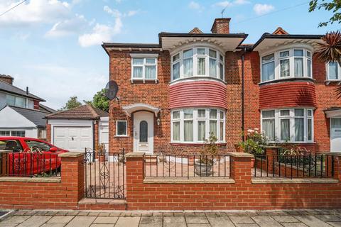 Nuthurst Avenue, Streatham Hill... 3 bed semi