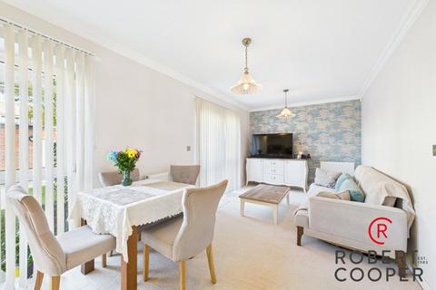 Arla Place, South Ruislip, HA4 2 bed apartment for sale