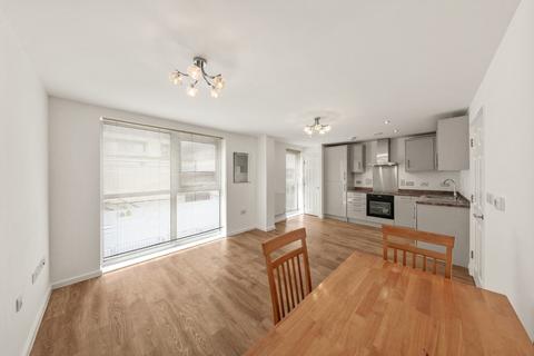 The Greenway, London NW9 2 bed apartment for sale
