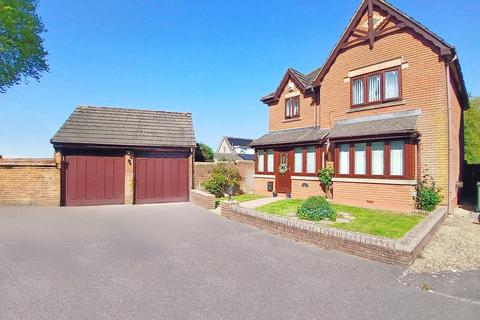 Barrington Place, Shepton Mallet, BA4 4 bed detached house for sale