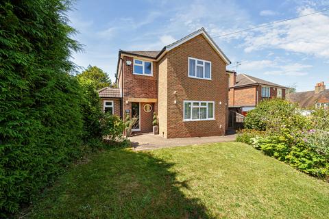 Bagshot Road, Woking GU24 4 bed detached house for sale