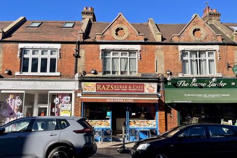 The Parade, Esher 1 bed flat for sale