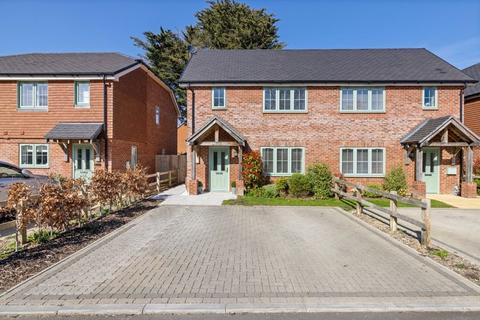 Autumn Gate, Aldingbourne 3 bed semi