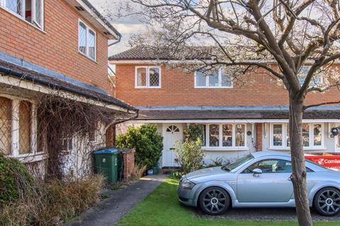 Waterside, Edlesborough 2 bed cluster house for sale