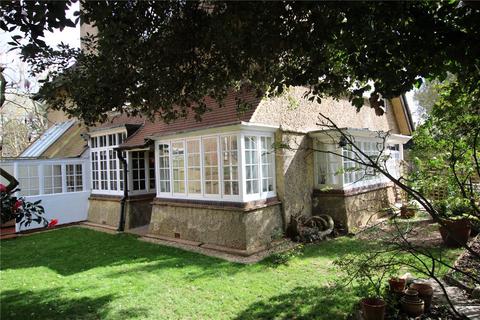 Nepean Street, London SW15 6 bed semi