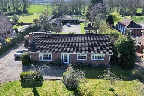 Newmarket Road, Fordham 3 bed detached bungalow for sale