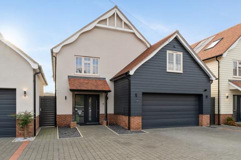 Crossways, Elsenham CM22 6 bed detached house for sale