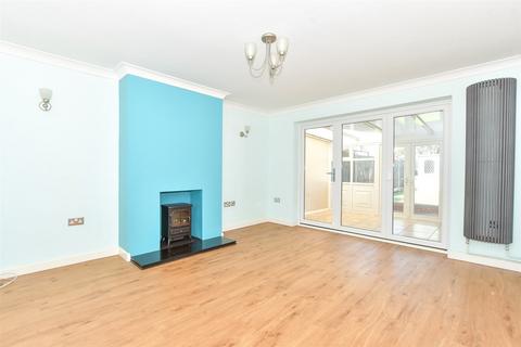 Haslar Crescent, Waterlooville PO7 4 bed semi