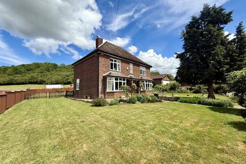 Gloucester Road, Corse GL19 4 bed detached house for sale