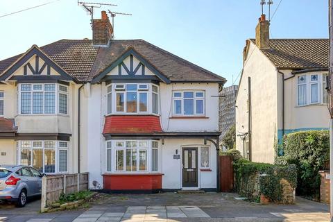 Crowborough Road, Southend
