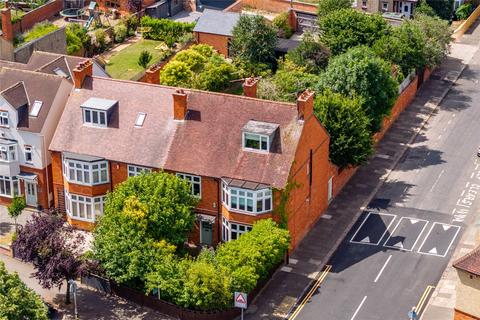 Park Avenue North, Abington... 5 bed house for sale