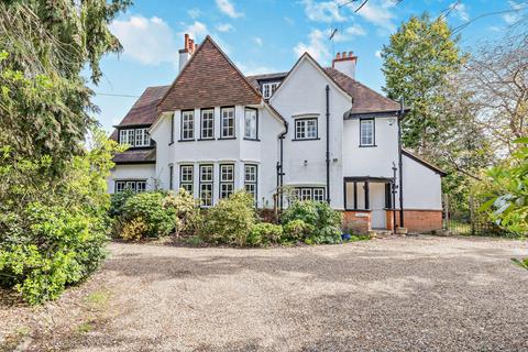 Oakcroft Road, West Byfleet, Surrey 6 bed detached house for sale