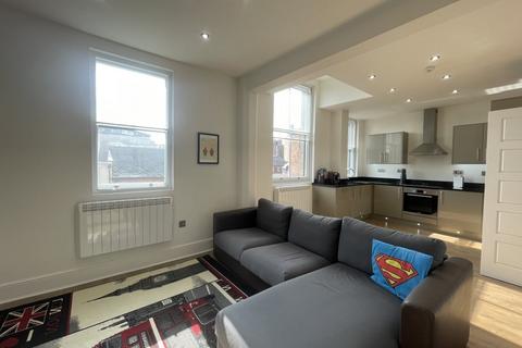Wheeler Gate House, Nottingham, NG1 3 bed flat for sale