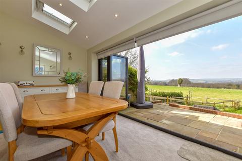 Valley View, Maidstone ME15 3 bed terraced house for sale
