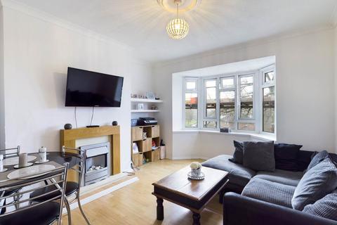 Restons Crescent, Eltham, London 1 bed flat for sale