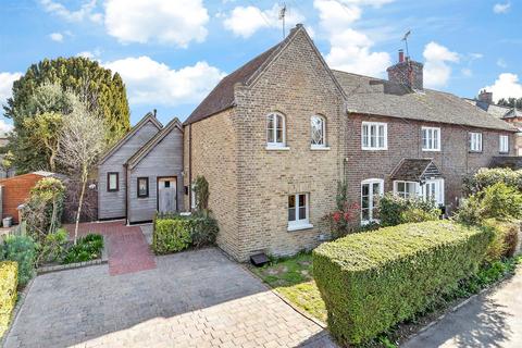 The Street, Sandwich CT13 2 bed cottage for sale