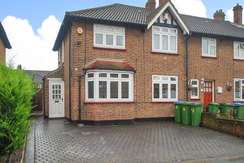 Farnaby Road, Eltham, London 3 bed house for sale