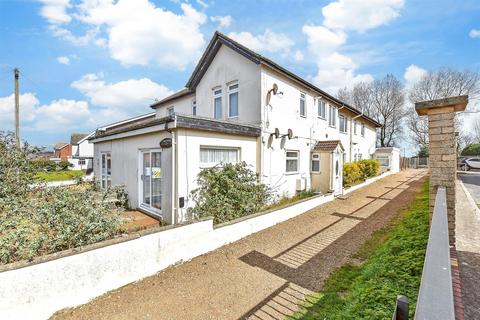 Rostrevor Court, Sandown PO36 2 bed ground floor flat for sale