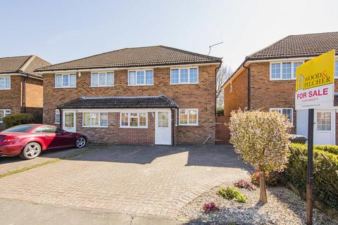 Ridgeway, Hurst Green, Etchingham 4 bed semi