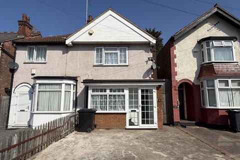Reservoir Road, Birmingham, B23 6DN 4 bed semi