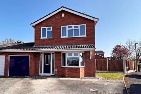 Partridge Close, Worcester 3 bed detached house for sale