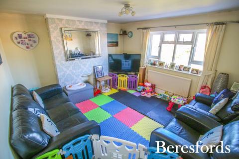 Station Road, West Horndon, CM13 2 bed apartment for sale