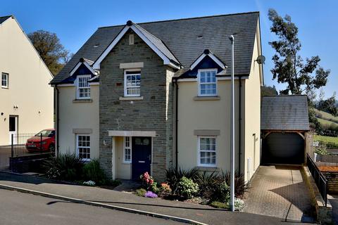 The Green, Crickhowell NP8 5 bed detached house for sale