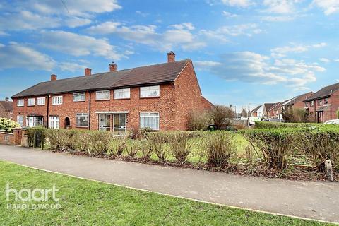 Camborne Avenue, Romford 3 bed end of terrace house for sale