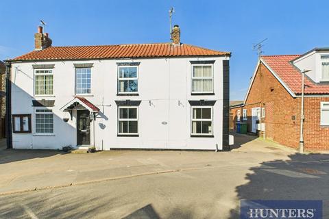 High Street, Bempton, Bridlington... 3 bed cottage for sale