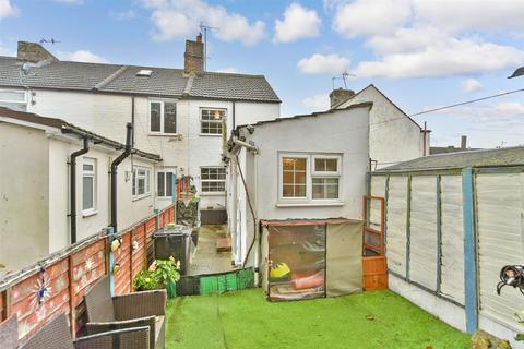 Saunders Street, Gillingham ME7 2 bed terraced house for sale