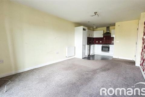 Waterloo Road, Uxbridge 2 bed apartment for sale