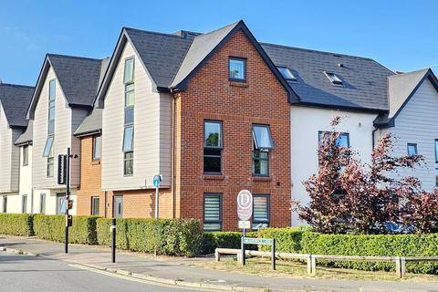 Francis Close, Thatcham RG18 2 bed maisonette for sale