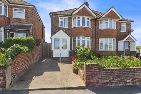Nash Court Road, Margate, CT9 3 bed semi