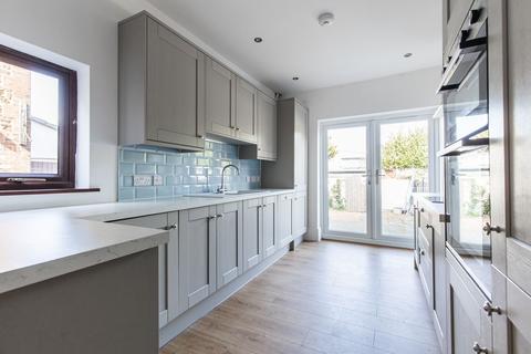 Hunstanton 3 bed end of terrace house for sale