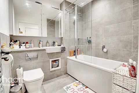St. Ives Road, Maidenhead 1 bed apartment for sale