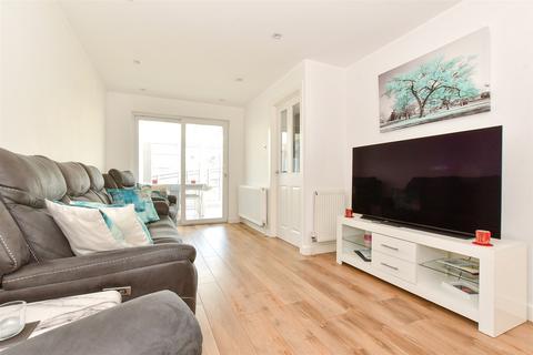 Perowne Way, Sandown PO36 2 bed detached bungalow for sale
