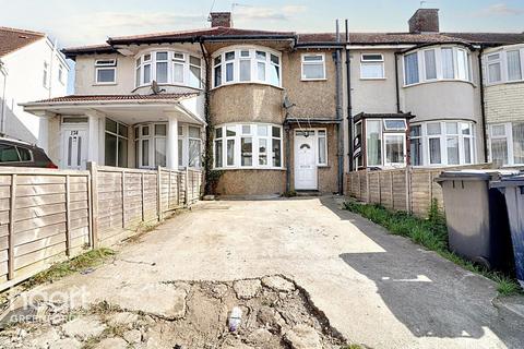 Ascot Gardens, Southall 3 bed terraced house for sale