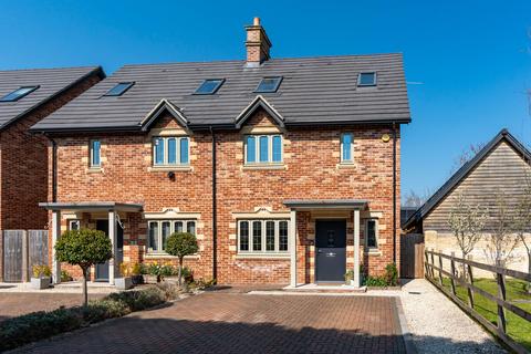 Birch Close, Kingston Bagpuize, OX13 3 bed semi