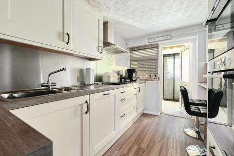 Gregory Close, Basingstoke RG21 3 bed house for sale