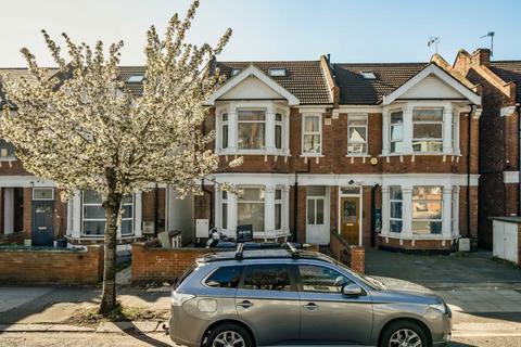 Park Road, London NW4 3 bed flat for sale