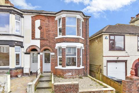 Stanhope Road, Dover CT16 3 bed terraced house for sale