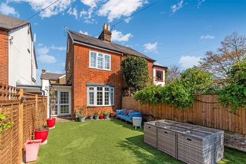 Victoria Place, Epsom 3 bed semi