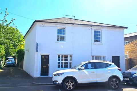 Colne Road, off Twickenham Green 2 bed semi