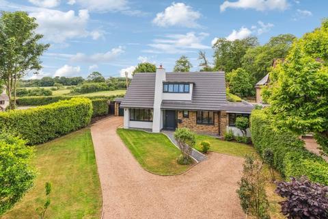 Hollybush Close, Berkhamsted HP4 4 bed detached house for sale