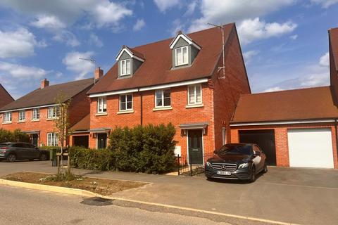 Ox Ground,  Aylesbury,  HP18 3 bed townhouse for sale