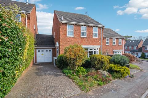 Greenside Drive, Hitchin, SG5 4 bed detached house for sale