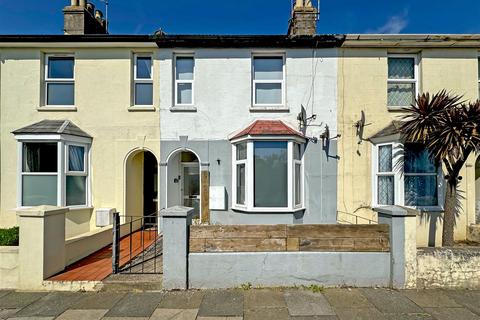 Gloucester Road, Littlehampton BN17 Studio for sale