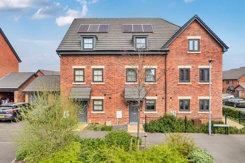 Russell Chase, Bracknell RG42 4 bed terraced house for sale