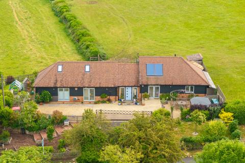 North Marston Lane, Whitchurch... 4 bed barn conversion for sale